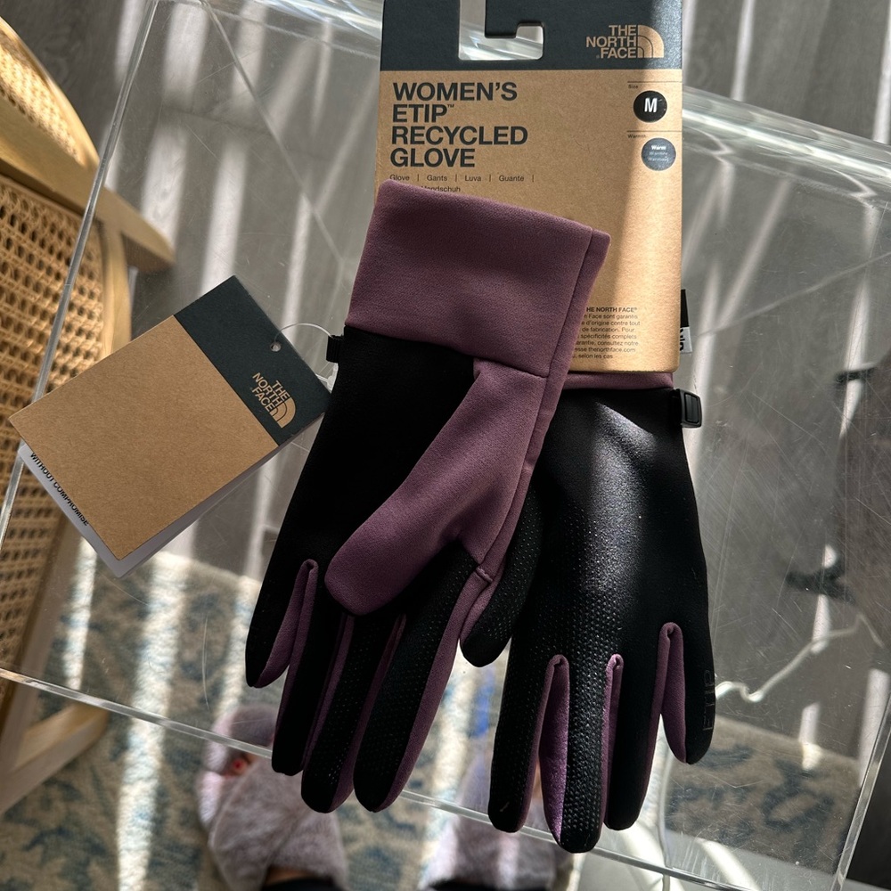 NWT! North face women’s e tip gloves